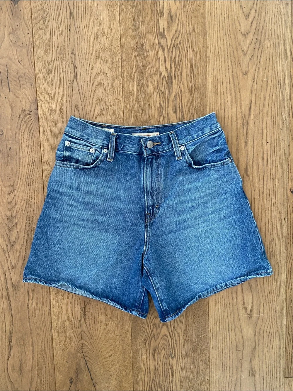 Levi's High Rise Baggy Shorts